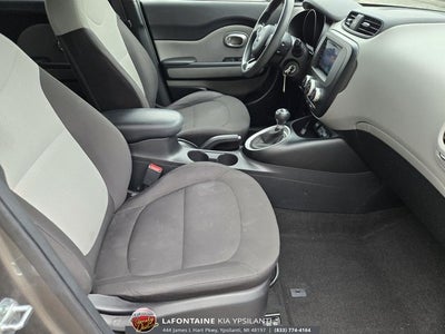 2016 Kia Soul Base