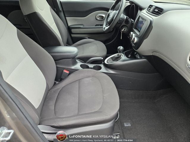 2016 Kia Soul Base