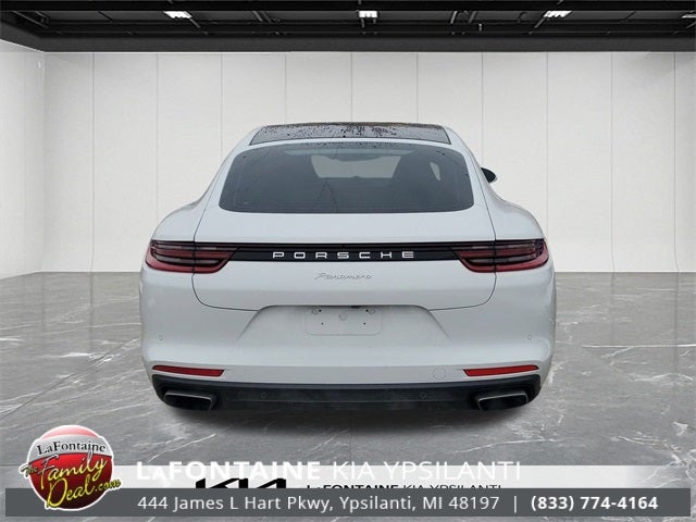 2018 Porsche Panamera 4