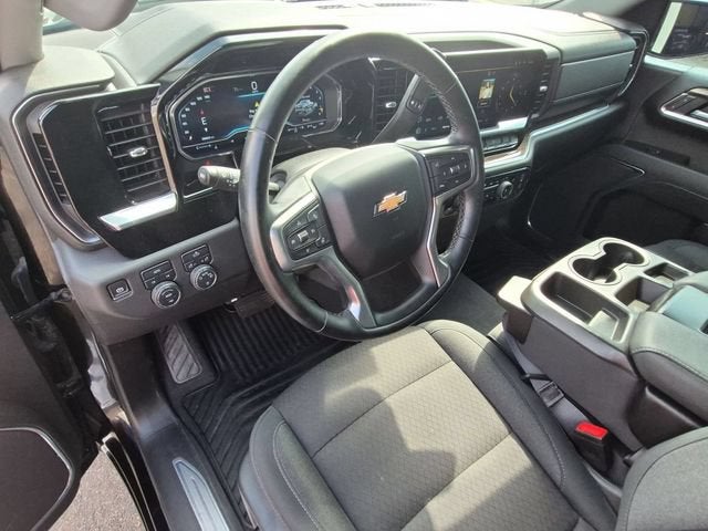 2024 Chevrolet Silverado 1500 LT - Photo 10