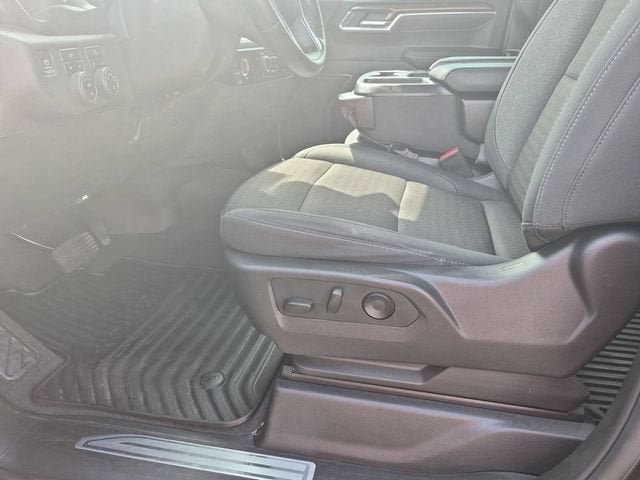 2024 Chevrolet Silverado 1500 LT - Photo 19