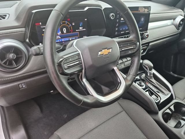 2024 Chevrolet Colorado LT - Photo 10