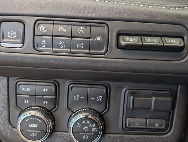 2024 GMC Yukon Denali Ultimate