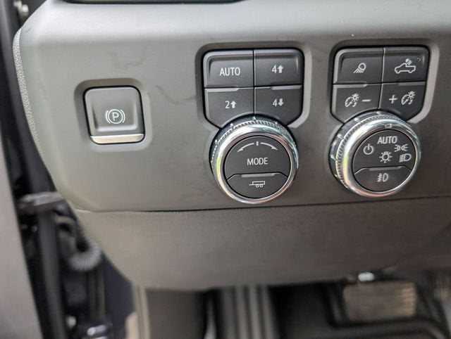 2024 GMC Sierra 3500HD AT4 - Photo 18