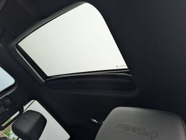 2024 GMC Sierra 3500HD AT4 - Photo 19