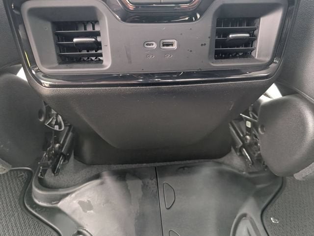 2024 GMC Sierra 3500HD AT4 - Photo 22