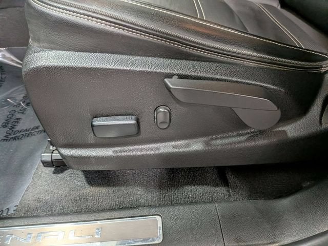 2022 GMC Canyon 4WD Denali