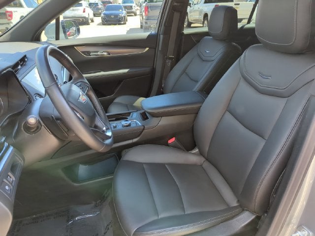 2025 Cadillac XT6 Luxury