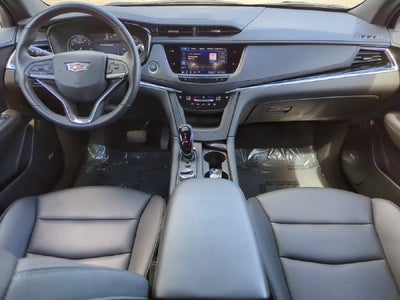 2025 Cadillac XT6 Luxury