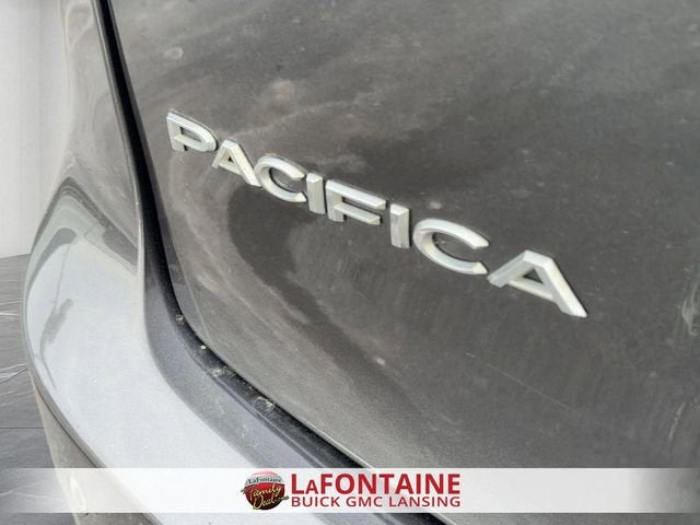 2020 Chrysler Pacifica Touring