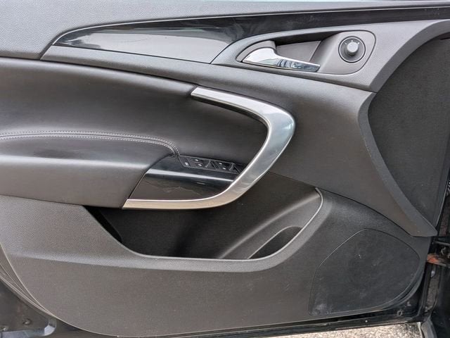 2013 Buick Regal Premium 1