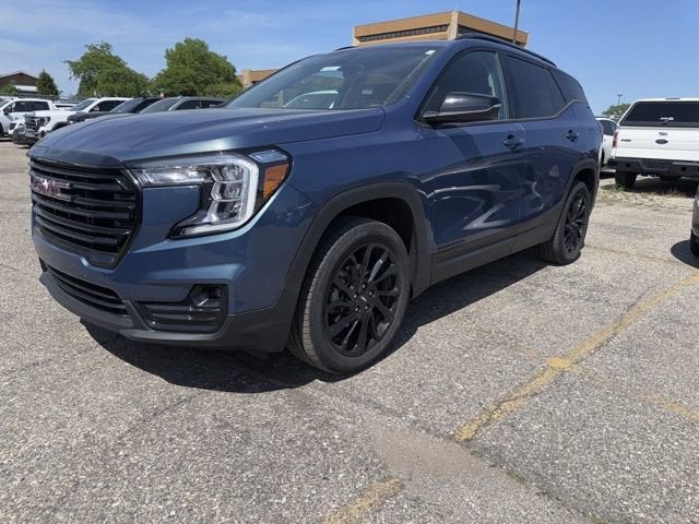 2024 GMC Terrain SLT AWD's photo