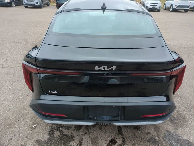 2025 Kia K4 LXS
