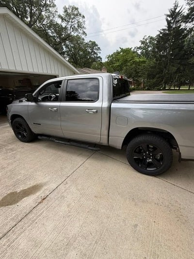 2021 RAM 1500 Big Horn Crew Cab 4x4 5'7" Box