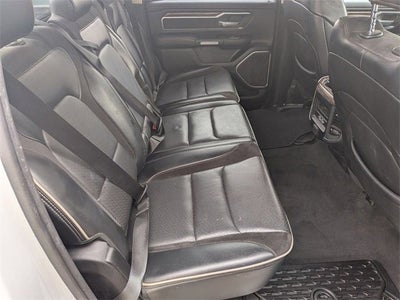 2020 RAM 1500 Laramie Crew Cab 4x4 5'7" Box