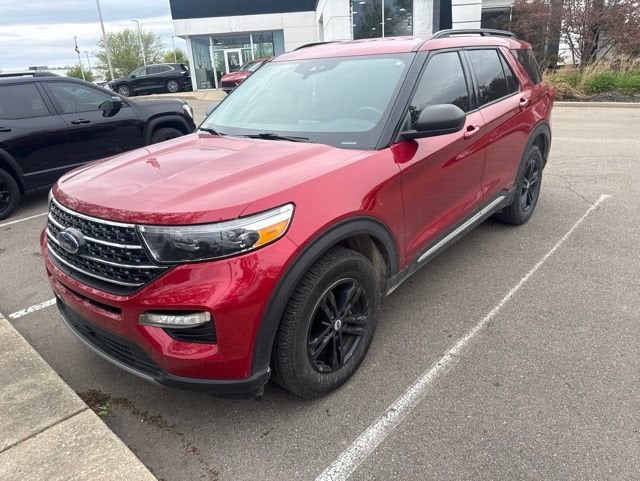 2021 Ford Explorer XLT 4WD's photo