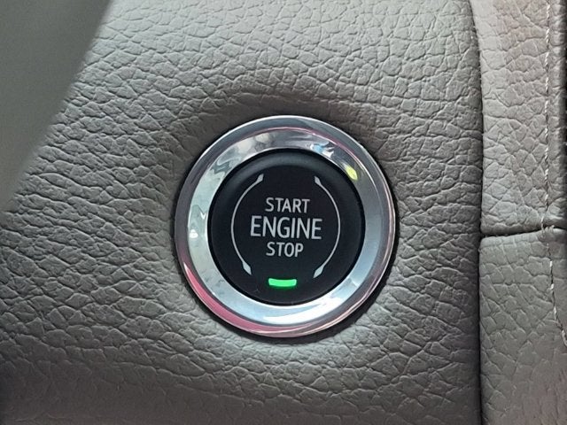 2023 GMC Yukon Denali - Photo 17