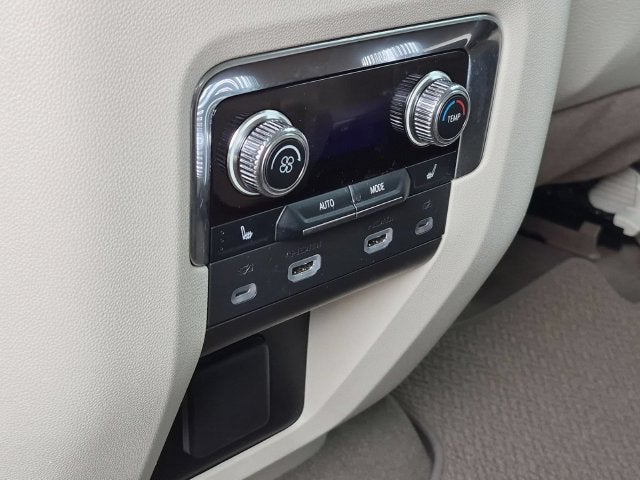 2023 GMC Yukon Denali - Photo 21