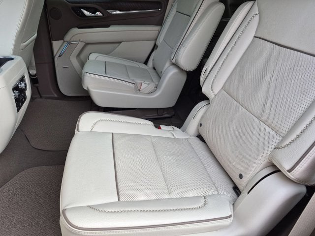2023 GMC Yukon Denali - Photo 25