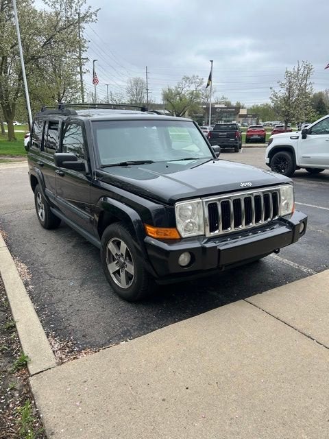 2008 Jeep Commander Sport