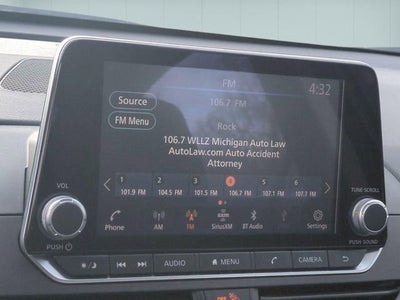 2025 Nissan Altima SR FWD