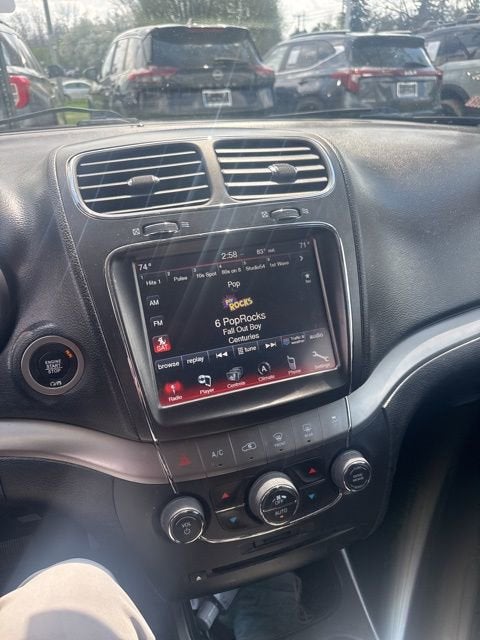 2018 Dodge Journey Crossroad