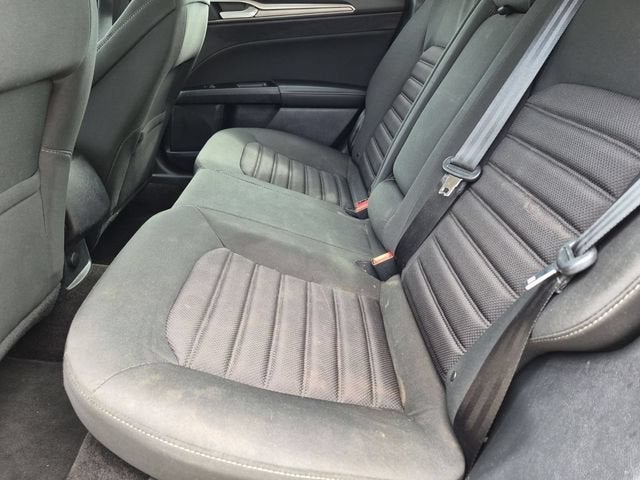2017 Ford Fusion SE - Photo 23