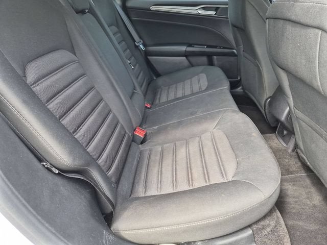 2017 Ford Fusion SE - Photo 25
