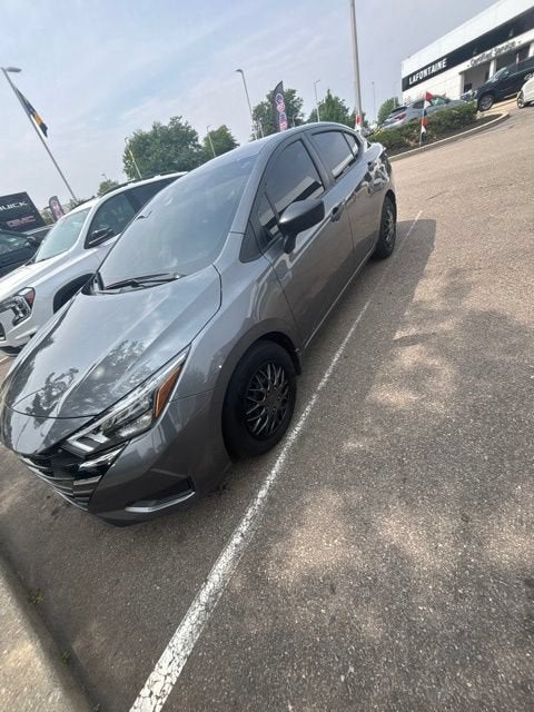 2025 Nissan Versa 1.6 S