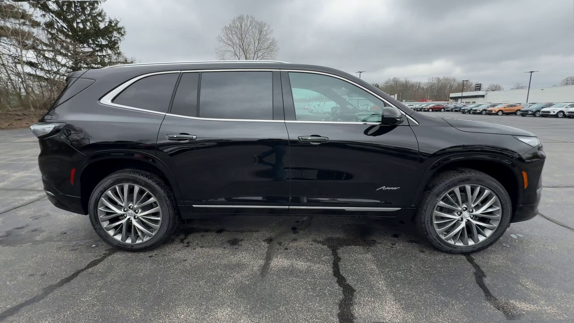 2025 Buick Enclave Avenir
