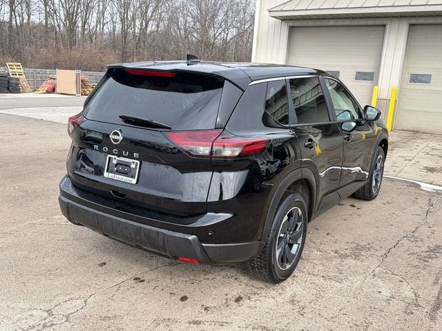 2025 Nissan Rogue SV FWD