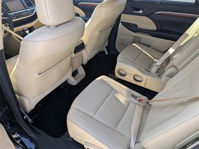 2017 Toyota Highlander Limited