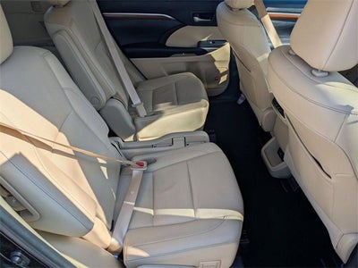 2017 Toyota Highlander Limited