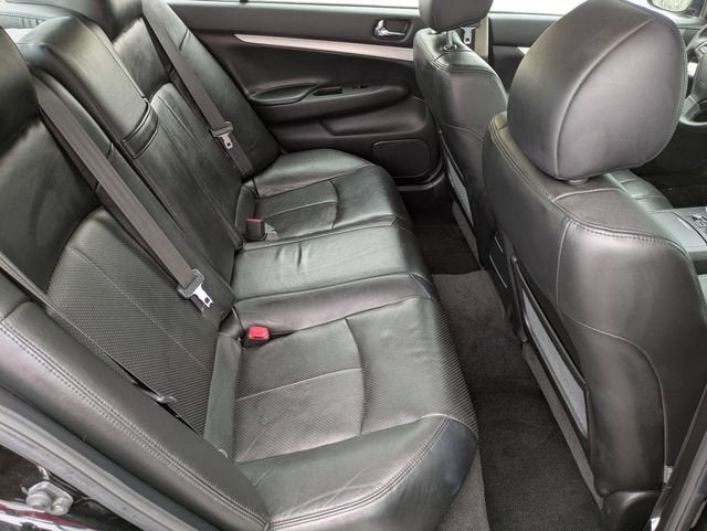 2009 INFINITI G37x x