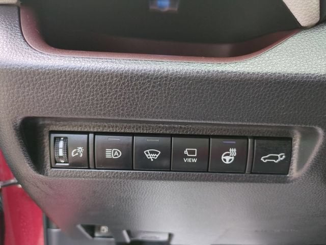 2022 Toyota RAV4 Limited - Photo 17