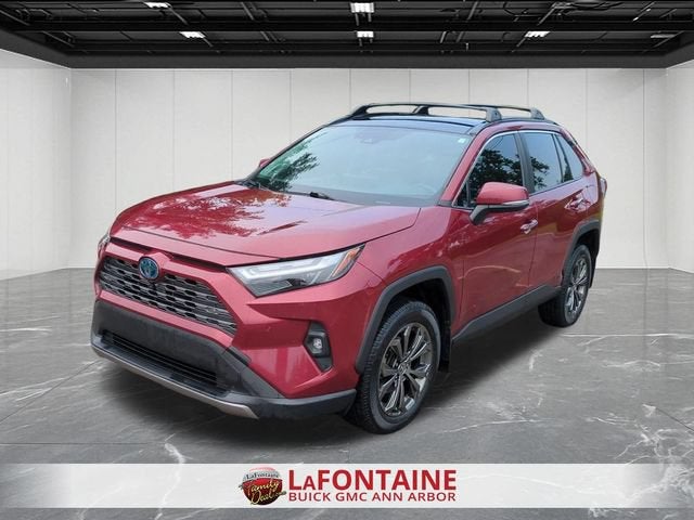 2022 Toyota RAV4 Limited - Photo 4