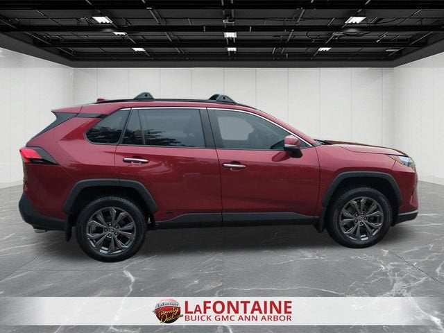2022 Toyota RAV4 Limited - Photo 9