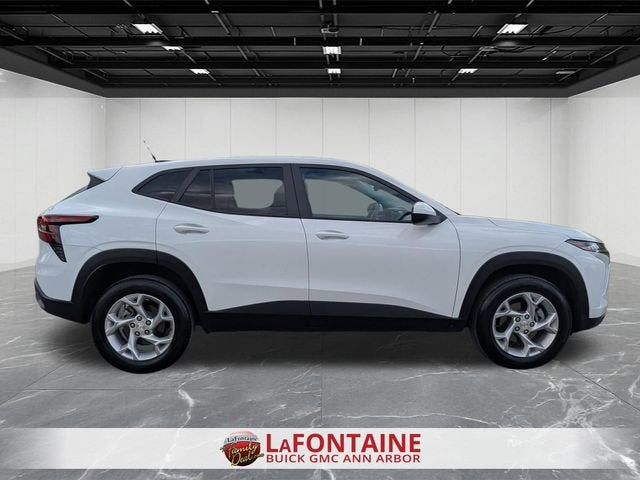 2025 Chevrolet Trax LS