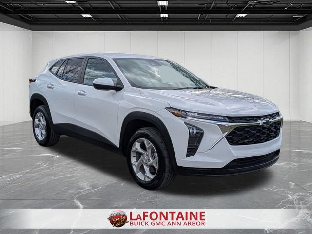 2025 Chevrolet Trax LS