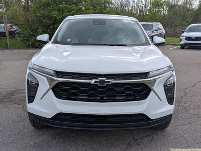 2025 Chevrolet Trax LS