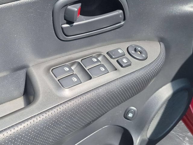 2008 Kia Rondo LX