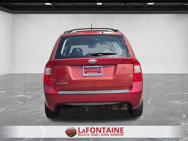 2008 Kia Rondo LX