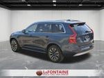 2022 Volvo XC90 T5 Momentum 7 Passenger