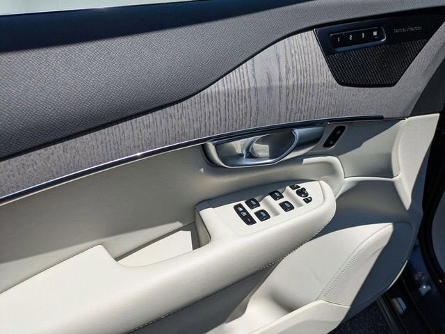 2024 Volvo XC90 Plus - Photo 15