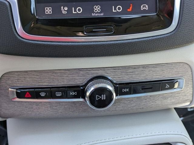 2024 Volvo XC90 Plus - Photo 25