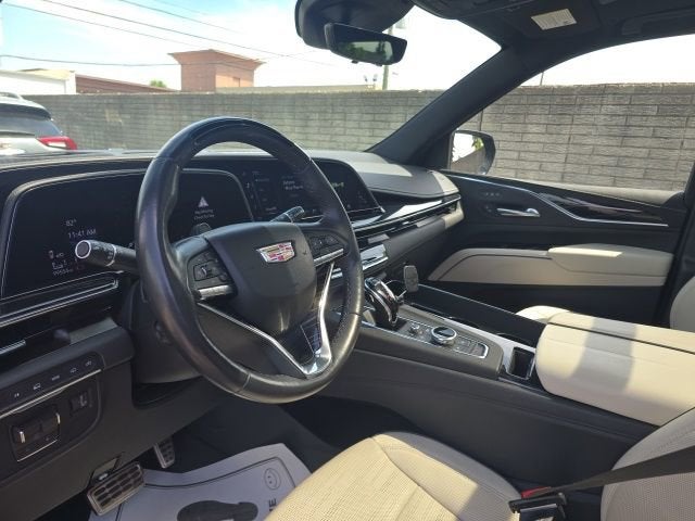 2023 Cadillac Escalade Sport