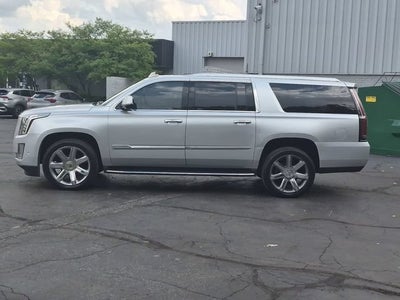 2017 Cadillac Escalade ESV Luxury