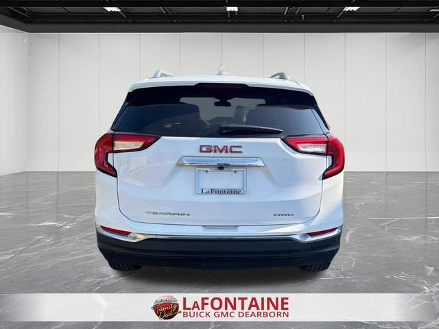 2023 GMC Terrain SLT