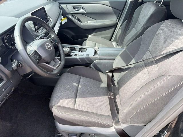 2025 Nissan Rogue SV FWD