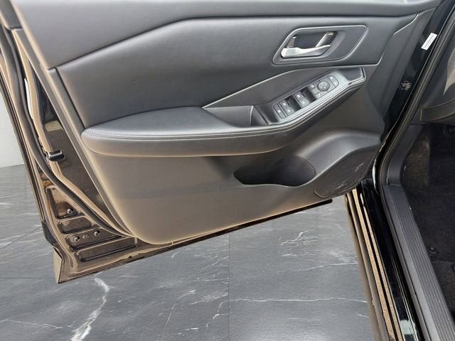 2025 Nissan Rogue SV FWD